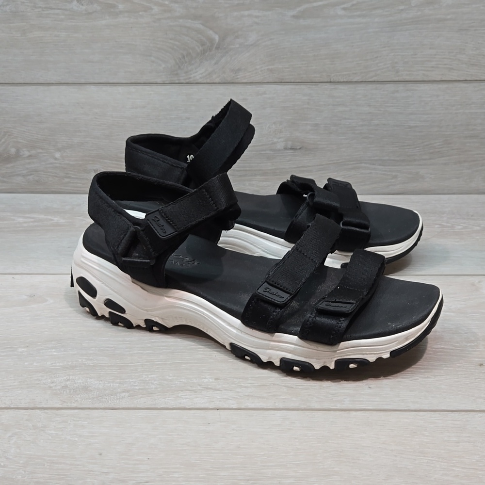 Skechers Women Yoga Foam Y2K Chunky Tractor Platform Sandals shoes sz 10